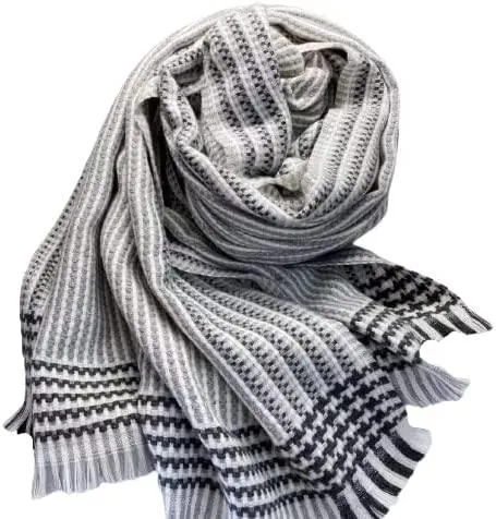 Authentic men's cashmere scarf, superb fabric, delight for your winter. (63x200)
