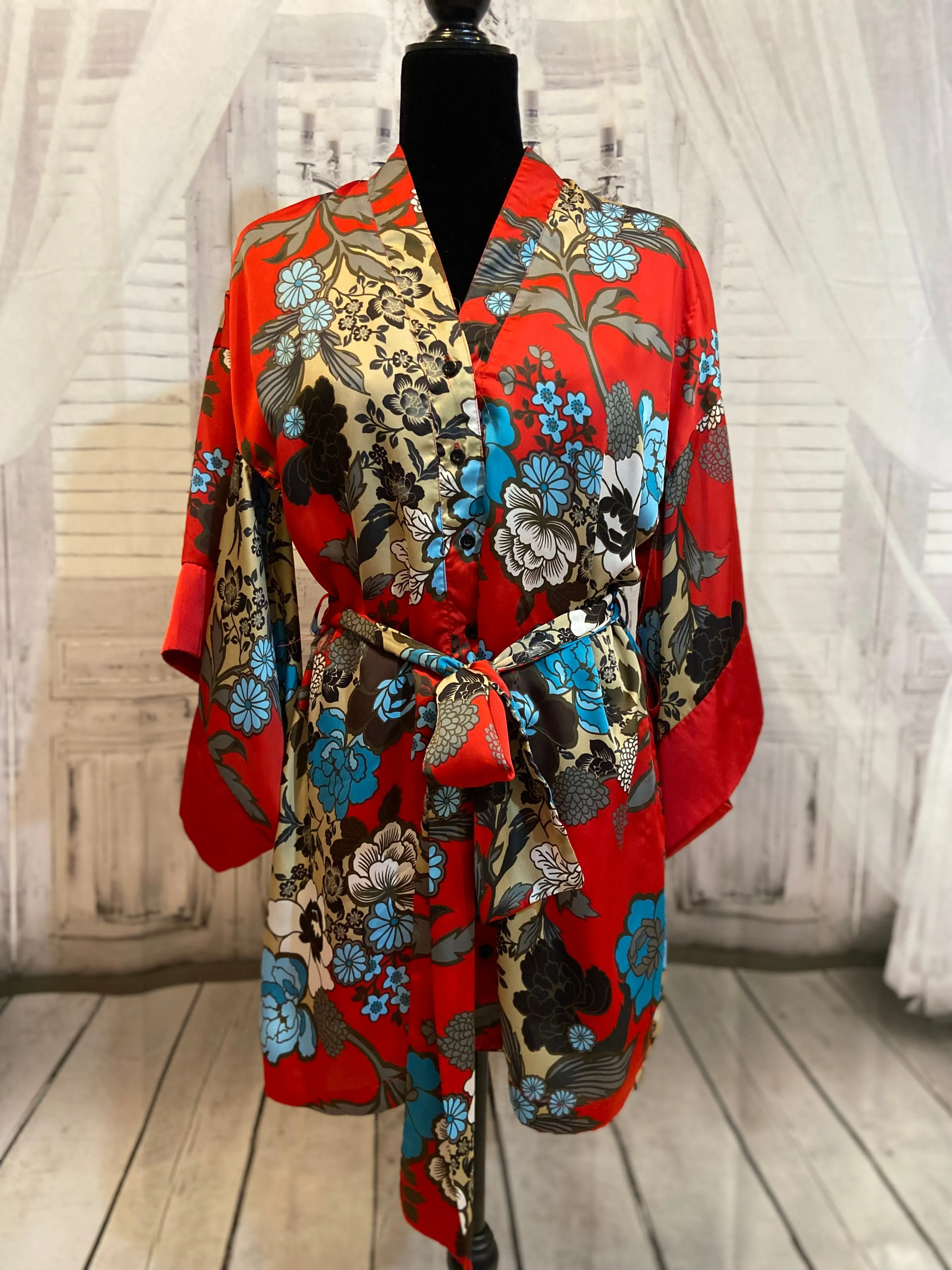 Kimono-styled Belted Shirt