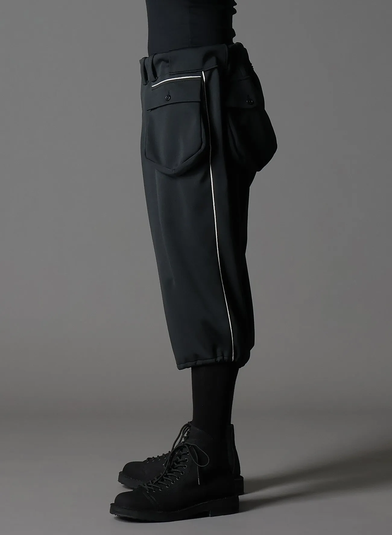 POLYESTER SMOOTH SHORT PANTS