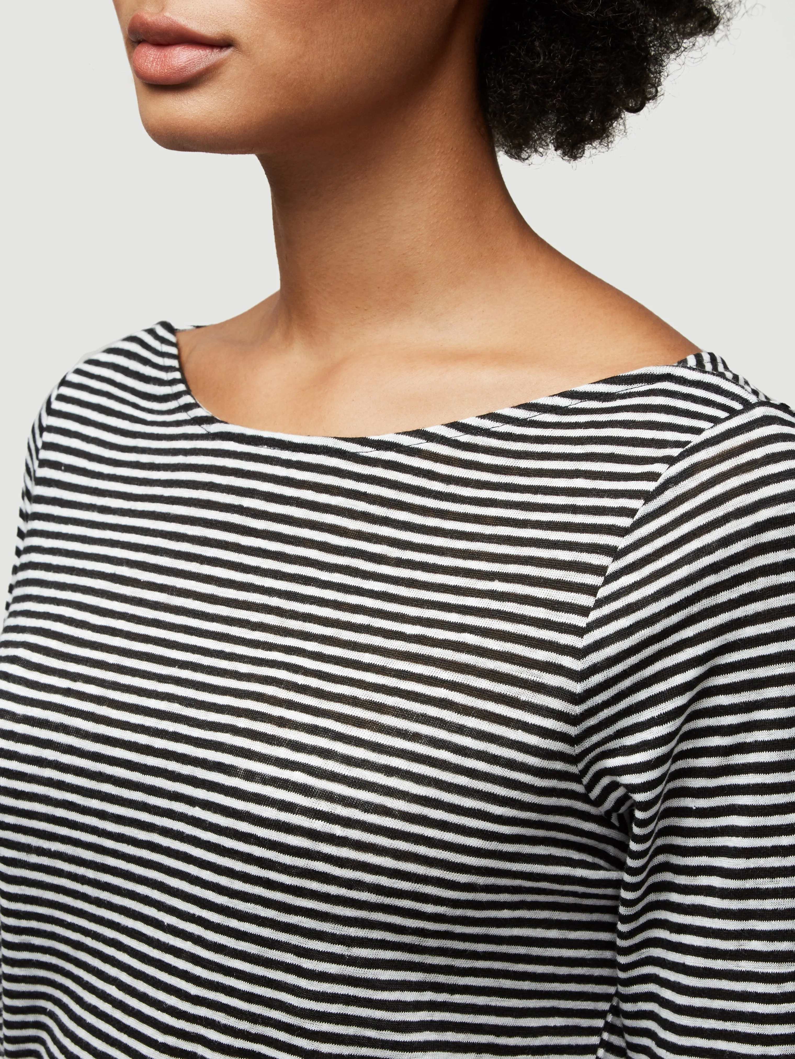 Weekender Tee -- Noir Multi